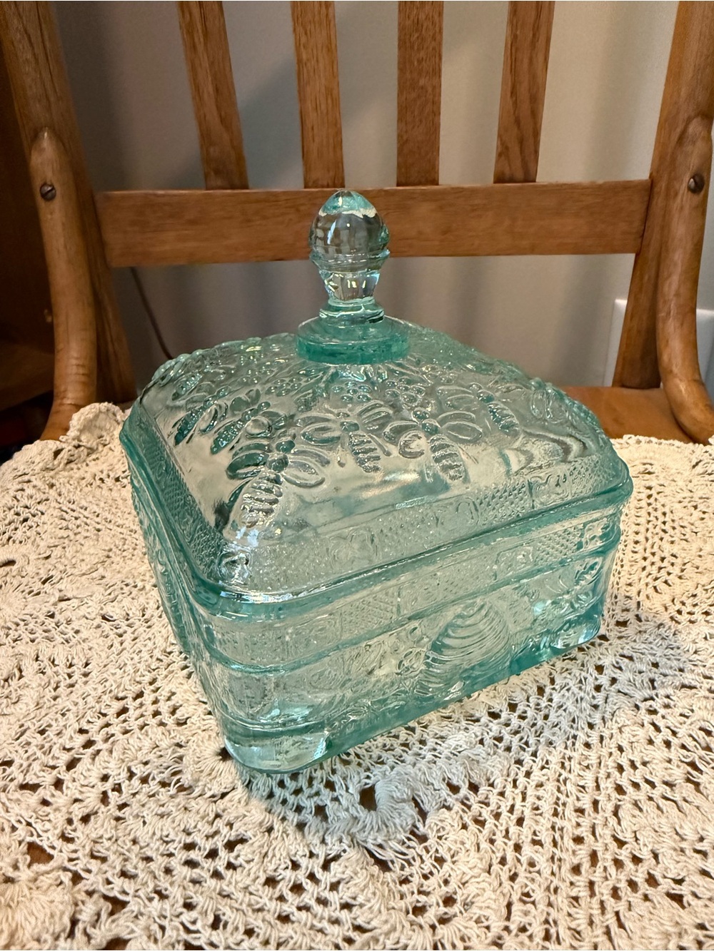 Vintage aquamarine bee box